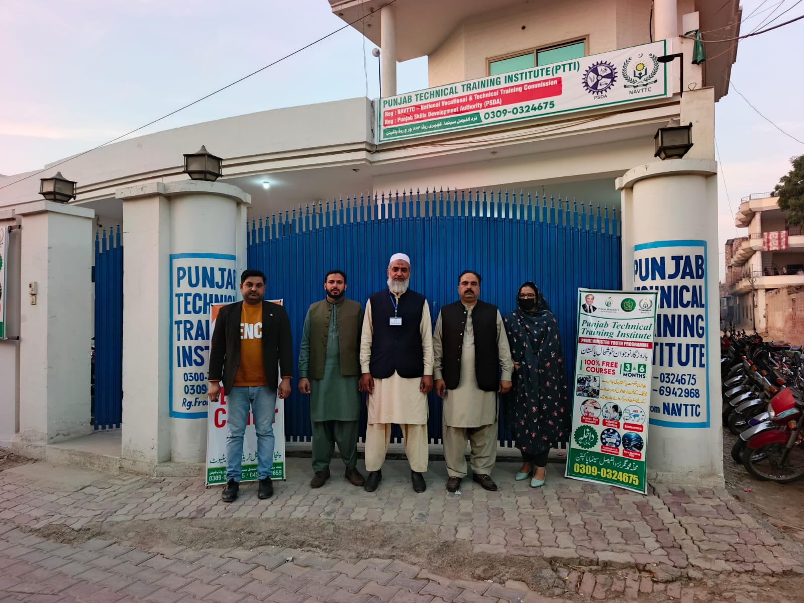 Students training at PTTI